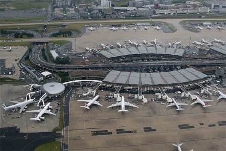 Lucrătorii de pe aeroportul Roissy-Charles de Gaulle din Paris vor intra din nou în grevă între 8-10 iulie