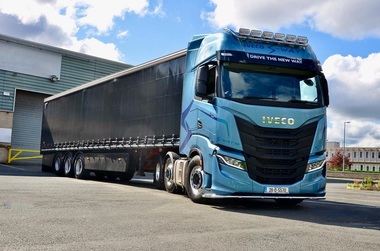 Iveco Group se retrage din Rusia, transferând participaţia deţinută la o companie mixtă din această ţară partenerului său local