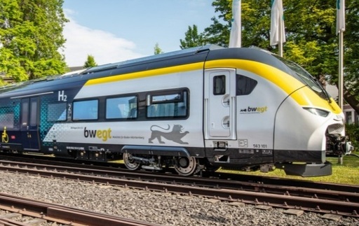 Sorin Grindeanu anunţă achiziţia a 12 locomotive care vor funcţiona cu hidrogen / Investiţie de este 800 milioane lei