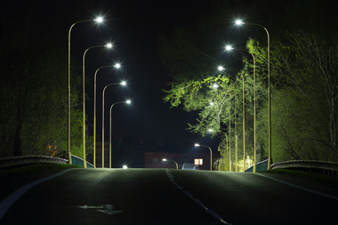E.ON Energie România: 44 de localităţi şi-au redus cu până la 60% facturile pentru iluminatul public