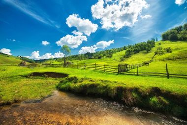 Ministerul Turismului - România ocupă locul 4 în clasamentul din luna iulie 2022 al ţărilor cu cele mai bune recenzii online oferite de către turişti
