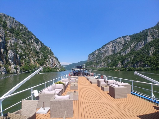 Nava MS Diana, care estimează 2.000 de pasageri pe croazierele dunărene internaţionale în acest an, anunţă că oferă croaziere cadou pentru copiii sub 12 ani