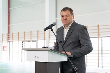 Ministrul Cseke Attila a inaugurat noul complex sportiv de la Biharia, în judeţul Bihor. Valoarea Investiţiei,  9 milioane de lei