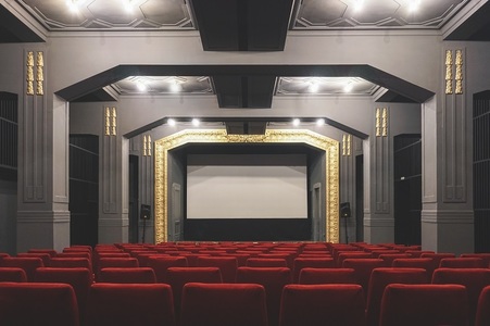 STUDIU C&W Echinox: Cinematografele din România au avut 7,9 milioane de spectatori cumulat în anii 2020 şi 2021, adică 60% din media anuală întregistrată între 2016-2019