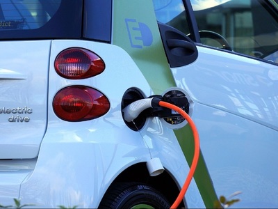 AIE: Vânzările mondiale de vehicule electrice vor atinge un maxim istoric în 2022