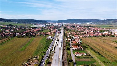 Asociaţia Pro Infrastructură reclamă blocaje în linie pe CF Braşov-Sighişoara: Din păcate, Guvernul are ochi doar pentru drumuri 
