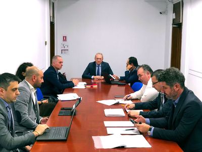 Lucian Heiuş, întâlnire cu reprezentanţi ai mediului de afaceri pentru a discuta implementarea cât mai eficientă a sistemului RO E-Transport 
