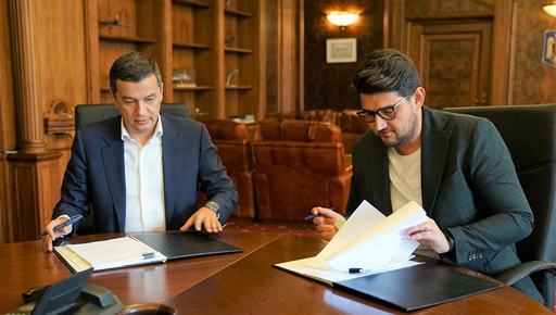 Grindeanu: Am semnat astăzi un contract de finanţare pentru Aeroportul Internaţional din Craiova. Achiziţia are o valoare de 12 milioane de euro şi va fi finanţată prin fonduri europene 