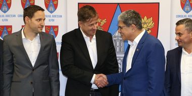 Ministerul Proiectelor Europene: Contracte de finanţare de 121,5 milioane de euro pentru extinderea reţelei de apă-canal din Ilfov, semnate de ministrul Marcel Boloş 
