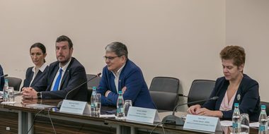 Accesarea fondurilor europene, sprijinită de Banca Europeană pentru Reconstrucţie şi Dezvoltare / Marcel Boloş a semnat acordul privind asistenţa 