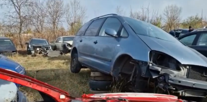 Garda de Mediu a găsit 240 de maşini abandonate pe domeniul public în Jilava / Amenzi în valoare de 30.000 de lei şi dosar penal  - VIDEO