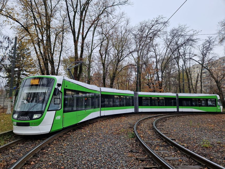 Societatea de Transport Bucureşti: Primele 15 tramvaie Imperio vor circula, începând de sâmbătă, pe linia 41 / Avantajele noilor tramvaie