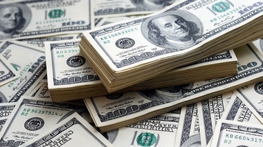 Dolarul a scăzut marţi faţă de euro la cel mai redus nivel din ultimele şase luni, în urma datelor din SUA privind încetinirea inflaţiei