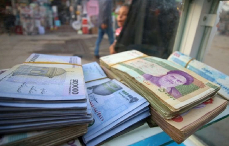 Guvernatorul băncii centrale a Iranului dă vina pe protestele antiguvernamentale pentru scăderea monedei iraniene la minime record