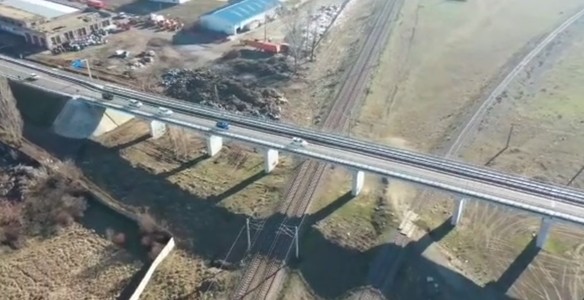 Sorin Grindeanu, ministrul Transporturilor: A fost deschisă circulaţia pe Varianta Ocolitoare a Municipiului Tecuci! - VIDEO