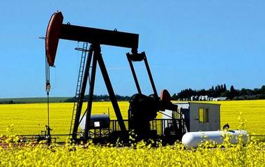 Federaţia Patronală Petrol şi Gaze: Noul proiect de suprataxare a sectorului de petrol şi gaze pune în pericol viitoarele investiţii pentru securitatea energetică a Romaniei 