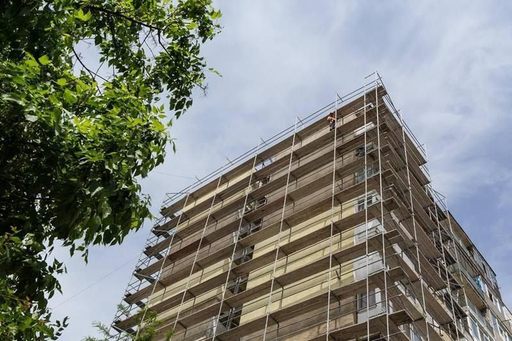 Noi contracte, în valoare de peste 126 milioane lei cu finanţare din PNRR, semnate de Ministerul Dezvoltării pentru renovare energetică