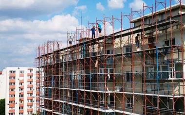 Noi contracte, în valoare de peste 222 milioane lei, cu finanţare din PNRR, semnate de Ministerul Dezvoltării pentru renovare energetică