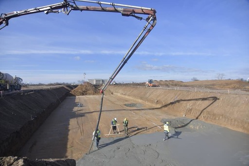 Preşedintele Consiliului Judeţean Dolj: A fost turnată prima cupă de beton la fundaţia noului terminal al Aeroportului Internaţional Craiova