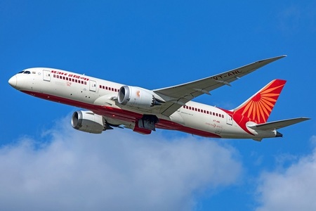 Air India a plasat comenzi record pentru aproximativ 500 de avioane noi Boeing şi Airbus