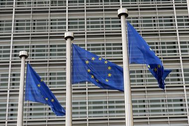 Reprezentanţa Comisiei Europene în România: Nu a fost amânată încasarea celei de-a doua tranşe a PNRR / Reforma pensiilor speciale este un jalon care va fi cuprins în cea de-a treia cerere de plată