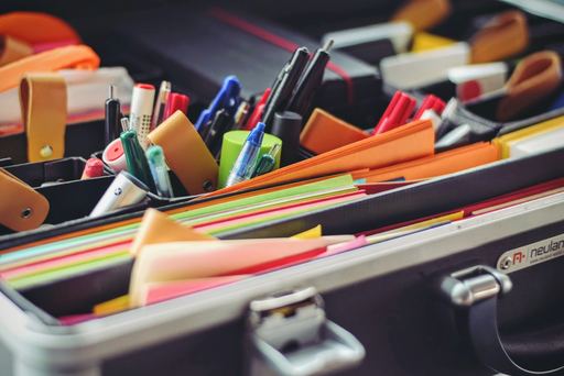 Distribuitorul de produse de birotică şi papetărie Vector International a înregistrat anul trecut o cifră de afaceri de 8,8 milioane de euro şi estimează o creştere de 20% în acest an