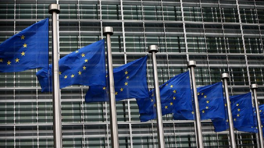 Comisia Europeană propune prelungirea cu un an a avantajelor comerciale acordate Ucrainei