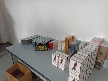 Autoritatea Vamală: Bunuri nedeclarate la intrarea în spaţiul comunitar, în valoare de aproximativ 1,4 milioane de lei, reţinute de inspectorii vamali