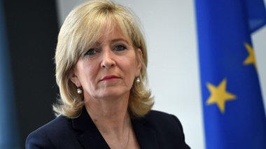 Ombudsmanul UE: Tăcerea UE în privinţa contractului cu Pfizer pentru achiziţia de vaccinuri împotriva Covid-19 este o problemă care nu va dispărea