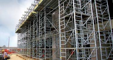 Ministerul Dezvoltării finanţează 12 noi investiţii în 10 localităţi din România, prin PNRR, pentru creşterea eficienţei energetice a unor instituţii publice şi a unor clădiri rezidenţiale