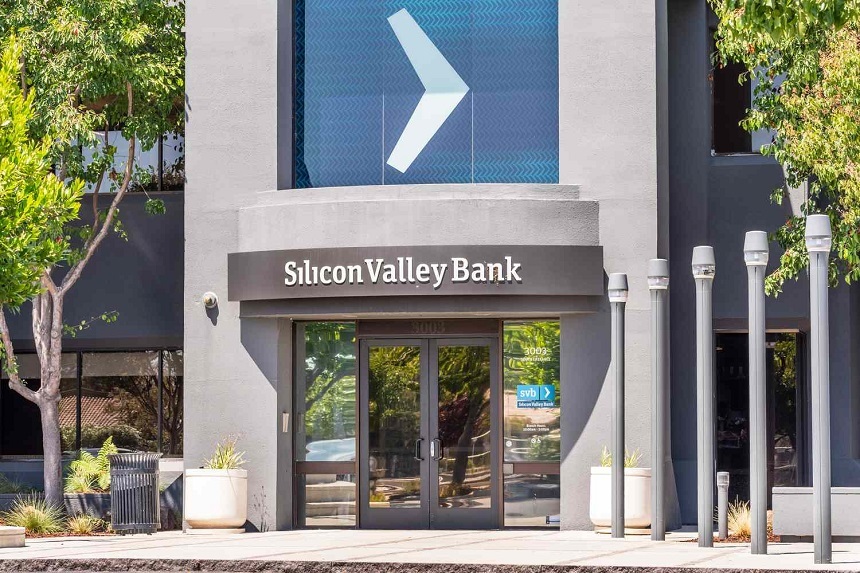 Banca SVB, care finanţează startupuri americane din sectorul tehnologiei, caută un cumpărător, din cauza problemelor financiare