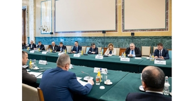 Premierul Ciucă a discutat cu reprezentanţii Asociaţiei Marilor Reţele Comerciale din România despre nevoia de a promova mai mult produsele româneşti în lanţurile comerciale 