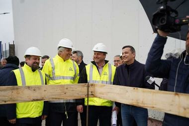 Grindeanu se declară mulţumit de evoluţia lucrărilor la noul terminal de pasageri de pe Aeroportul Timişoara: Sper ca la momentul finalizării, noul terminal al Aeroportului Internaţional Timişoara să deservească zboruri Schengen