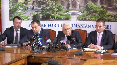 UPDATE - Daea, după discuţiile cu omologul ucrainean: O întâlnire utilă, cu un prieten şi un coleg de suferinţă/ Am văzut că am devenit inamicul numărul 1, dar salvatorul situaţiei. În poziţia a doua mă aflu tot timpul, indiferent unde şi cât e de greu