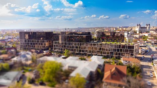 Cea mai mare clădire de birouri din ţară a fost inaugurată la Iaşi / În Palas Campus vor activa 5.000 de angajaţi, investiţia depăşind 120 milioane de euro - FOTO