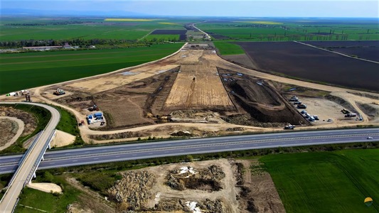Asociaţia Pro Infrastructură: 8-10% avans în 8 luni de "şantier" pe primul lot din Autostrada A7 / Este cert că termenul contractual, aprilie 2024, va fi depăşit - VIDEO