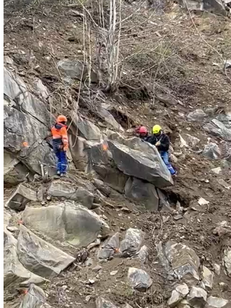 Buzău: Au început lucrările de consolidare a versanţilor pe DN 10, la Siriu - VIDEO 