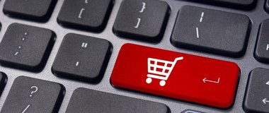 ANALIZĂ: Românii au făcut comenzi online în valoare de 180 de milioane de euro în primul trimestru din an, cea mai mare comandă a fost un televizor de peste 148.000 euro