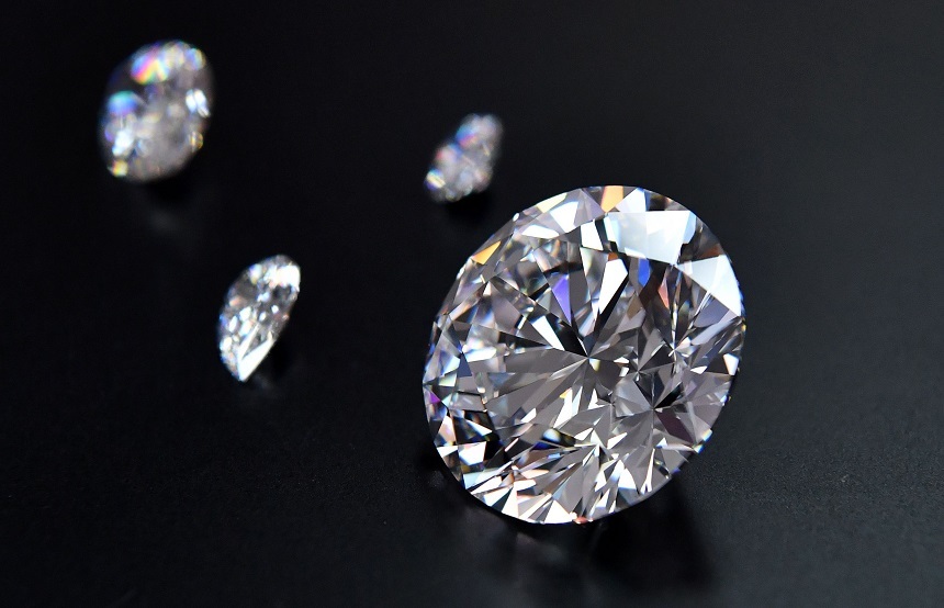G7 discută despre impunerea de sancţiuni asupra exporturilor ruseşti de diamante