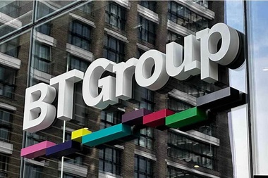 Gigantul britanic de telecomunicaţii BT Group îşi va reduce forţa de muncă cu până la 55.000 de persoane până în 2030