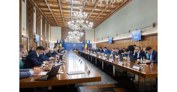 Guvernul a adoptat o OUG care autorizează Birourile Regionale pentru Cooperare Transfrontalieră Călăraşi, Oradea şi Timişoara să verifice cheltuielile beneficiarilor din Programenel Interreg V-A