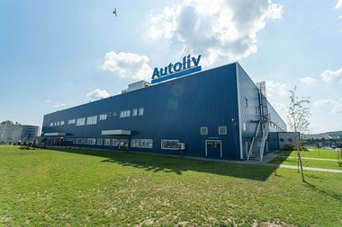 Autoliv, producător de componente auto prezent şi în România, va desfiinţa aproximativ 8.000 de locuri de muncă la nivel internaţional
