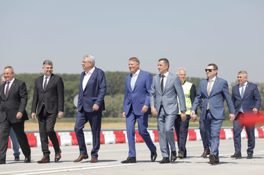 UPDATE - Podul suspendat de la Brăila, al treilea ca mărime din Europa, inaugurat / Ce au declarat Iohannis, Grindeanu, Ciucă, Ciolacu, Vălean, Mihai Tudose - FOTO, VIDEO