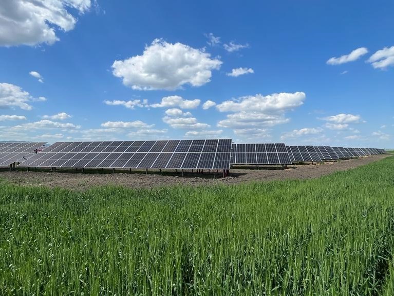 E.ON a finalizat trei centrale fotovoltaice pentru grupul AgranoLand, un proiect de peste 1 milion de euro