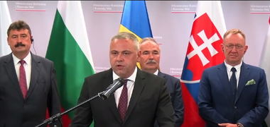 Ministrul Agriculturii: Suntem hotărâţi să-i sprijinim pe fermierii noştri să îşi valorifice corect producţia şi rezultatele muncii lor pentru a ne asigura tuturor securitatea alimentară