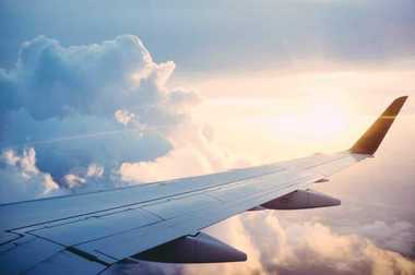 Ministerul Turismului: Pentru rezolvarea problemelor cu Wizz Air, cetăţenii români pot depune sesizari pe site-ul Centrului European al Consumatorilor Romania / Protecţia Consumatorilor nu poate amenda compania care nu are reprezentanţă în România

