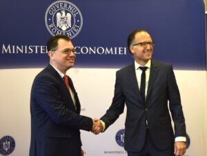 Ministrul Economiei, discuţii cu ambasadorul Germaniei la Bucureşti/ Radu Oprea a subliniat că industria de apărare reprezintă o prioritate