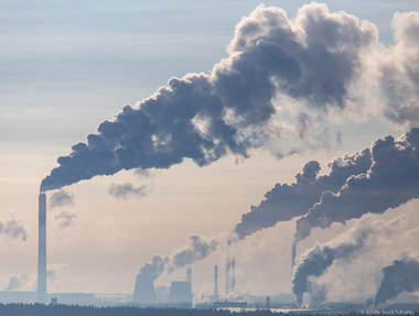 De la 1 octombrie 2023, toate companiile care importă îngrăşăminte, fontă şi oţel, aluminiu, produse chimice sau energie electrică, au noi obligaţii de raportare privind emisiile cu efect de seră