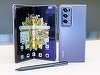 Firma chineză Honor şi-a lansat smartphone-ul pliabil flagship în străinătate, intrând pe piaţa high-end dominată de Samsung şi Apple
