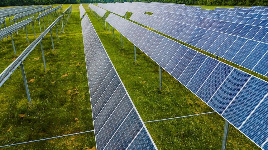 Keppel MET Renewables preia un proiect fotovoltaic în dezvoltare din Apulia, Italia. Proiectul va deveni operaţional în 2026